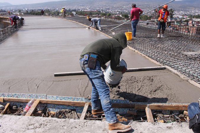 Abrirán en 15 días puente en Siervo de la Nación; analizan colocar un elevador para el paso de transeúntes