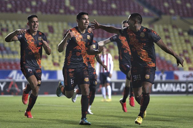 Canarios retoman el vuelo y mandan a Tapatío a casa con su primera derrota del torneo
