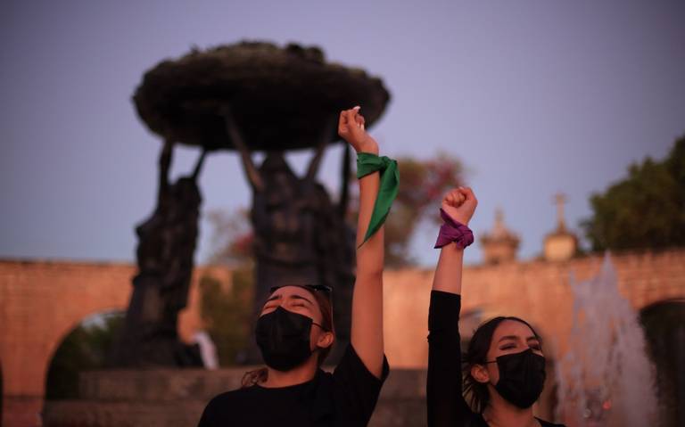 Mujeres toman las calles de Morelia; exigen cese a la violencia y respeto a sus derechos