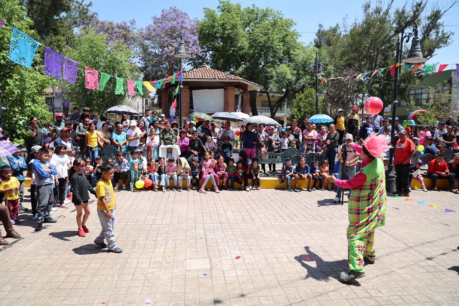 DIF Morelia lleva sonrisas y diversión a tenencias de Tiripetío y Santiago Undameo