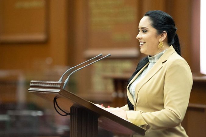 No importa amenaza a periodista: Morena sostiene a Anabet Franco al frente de su bancada