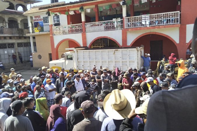 Exigen en Ocumicho presencia de la Guardia Civil tras irrupción de un grupo armado