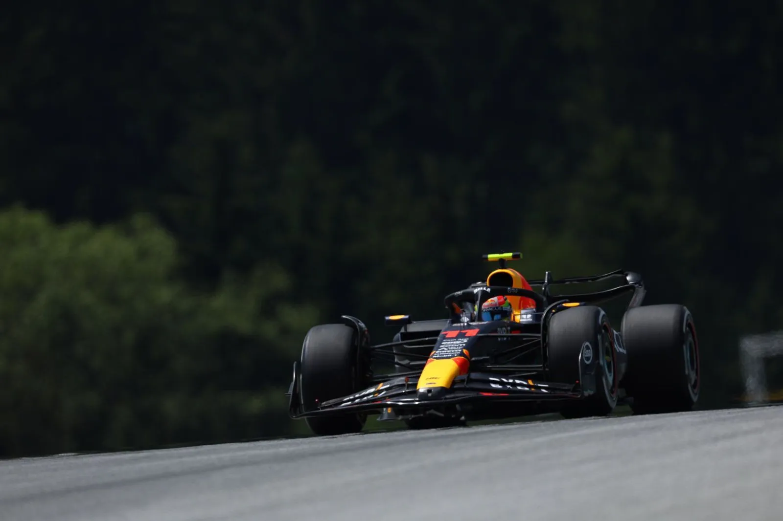 Sergio ‘Checo’ Pérez, acabó segundo en la prueba sprint del Gran Premio de Austria.