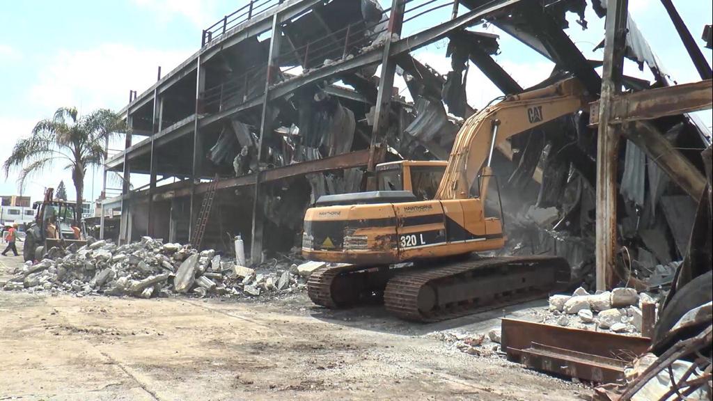 Avanza demolición de estacionamiento del Mercado Independencia: Alfonso Martínez