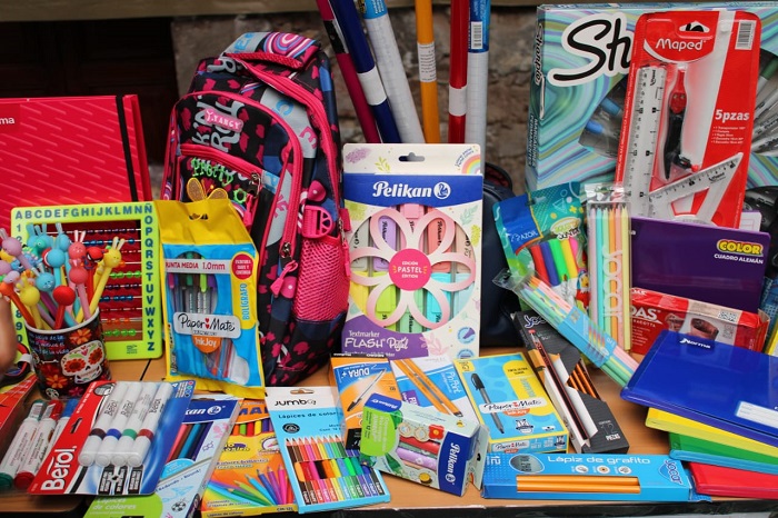 Opción para comprar la lista escolar: Feria de Regreso a Clases en la Plaza Valladolid de 10 a 8 pm