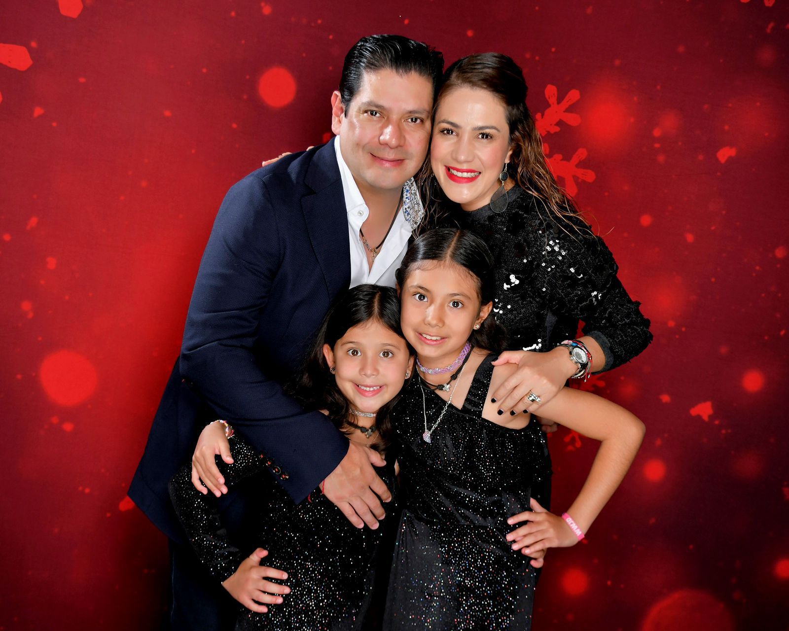 Un año de abundancia y paz, desea Ernesto Núñez para los michoacanos