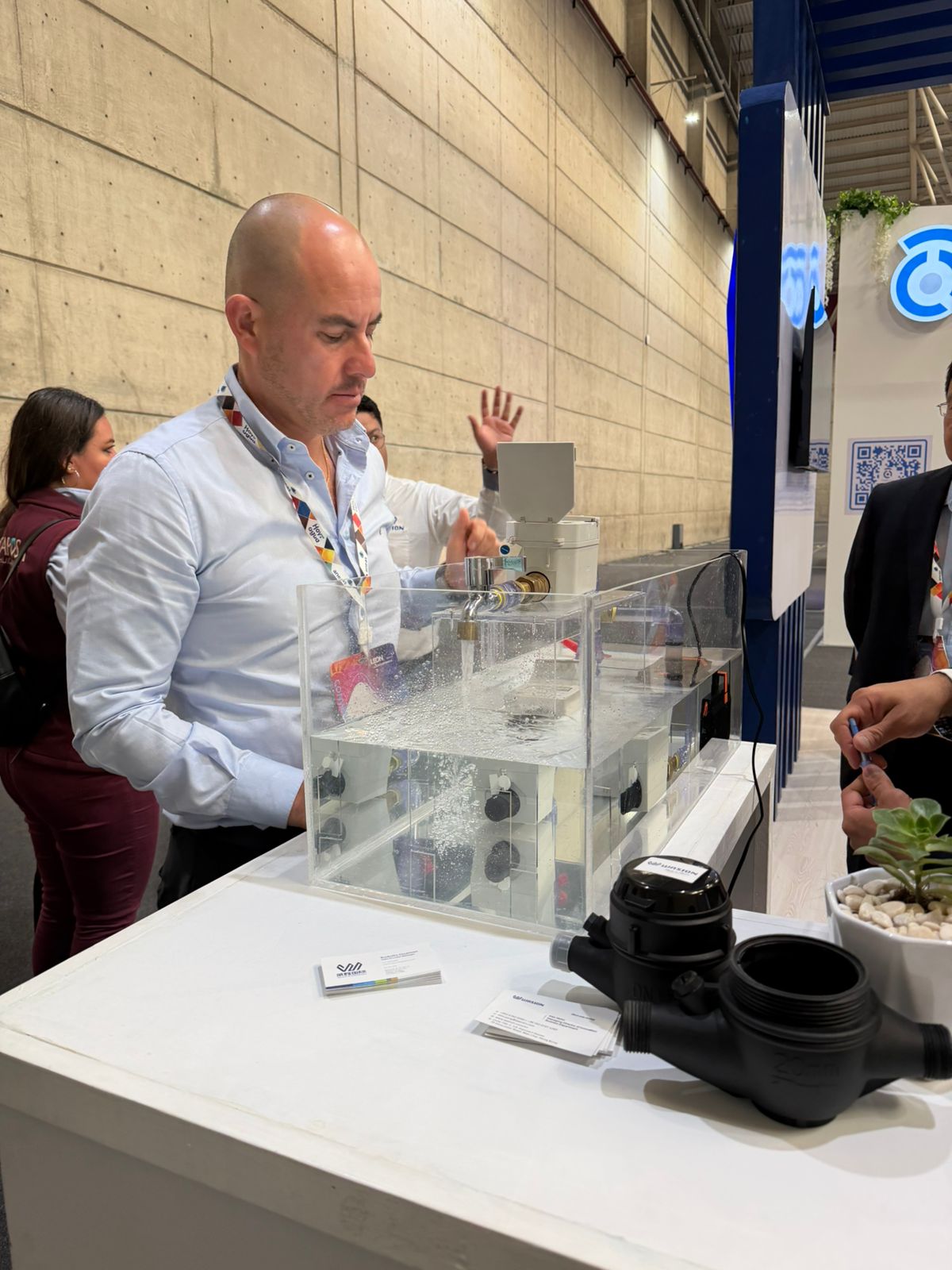 Adolfo Torres fortalece la modernización del Ooapas en la Convención Aneas 2025